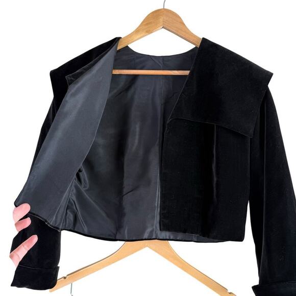 Vintage 60s Black Velvet Crop Jacket and Pencil Skirt Set by Ronbary Classic, XS - Picture 5 of 15